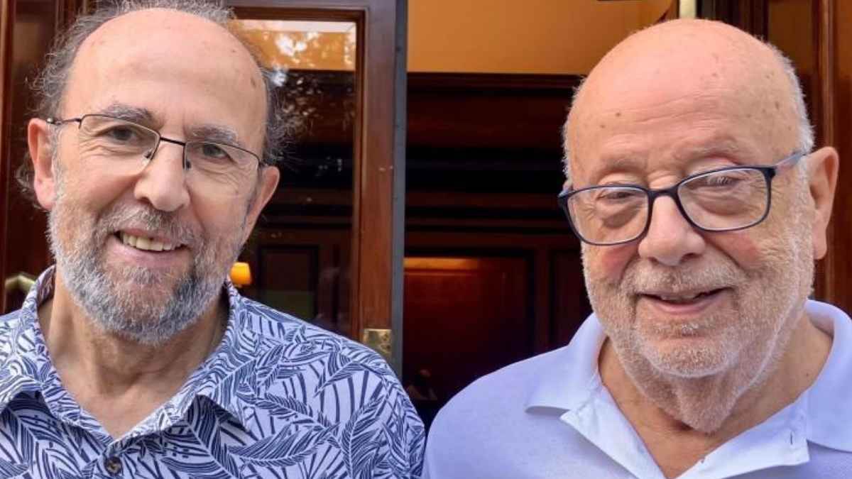 Dos jubilados españoles expresan su preocupación por el futuro de las pensiones y la situación de sus hijos