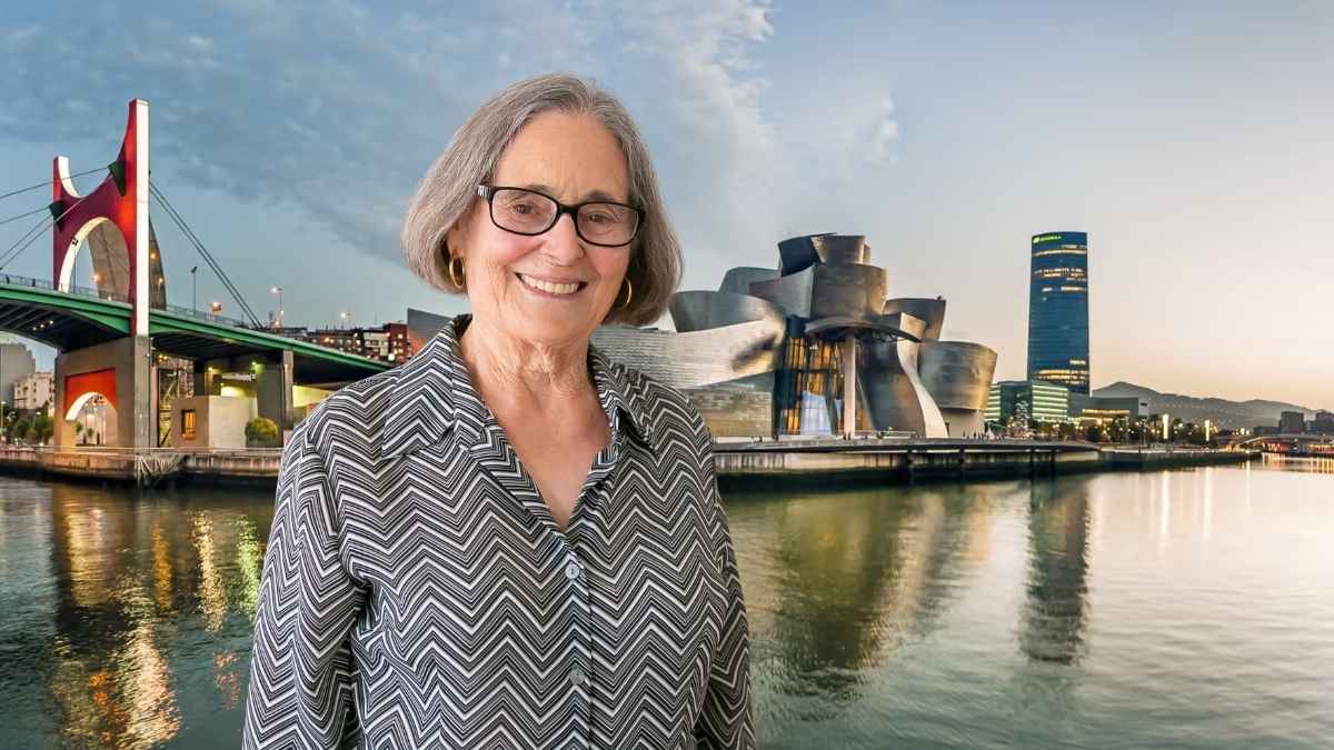 Mujer mayor en Bilbao simboliza la situación de los jubilados vascos que reclaman subir las pensiones más bajas hasta el SMI