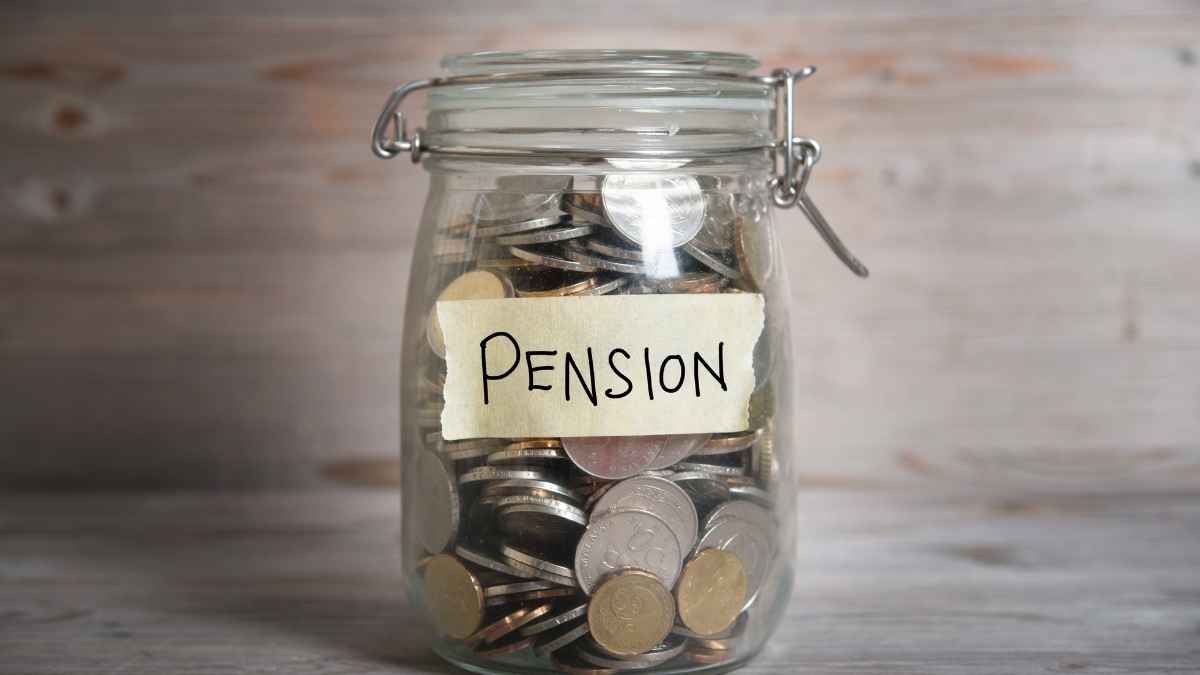 Pensión en 2025 con 15 años cotizados y base reguladora de 1500 euros al mes