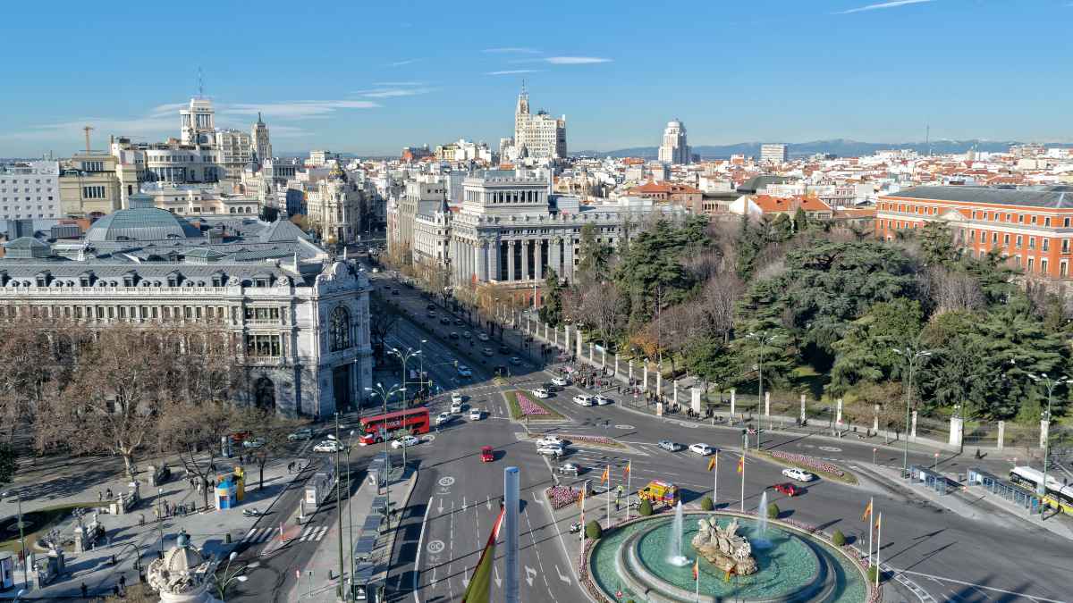 Vista aérea del centro de Madrid donde se aplicará el plan de viviendas de alquiler asequible del SEPES