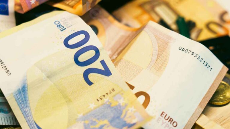 La nueva ayuda de 525 euros para miles de pensionistas entra en vigor ...