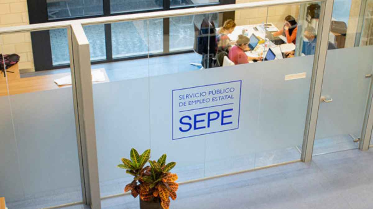 Oficina del SEPE donde la Inspección de Trabajo investiga un fraude por contrato simulado para cobrar el paro