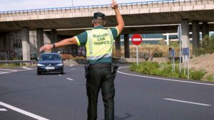 La Benemérita ya está revisando a los vehículos: si te falta este elemento la multa puede costar entre 601 y 3.005 euros