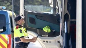 Los nuevos dispositivos DSRC ya funcionan en España y podrán revisar a los vehículos sin detenerlos para mejorar la seguridad vial