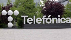 Es oficial: Telefónica y UGT sellan un acuerdo con 4.539 salidas voluntarias y convenios prorrogados