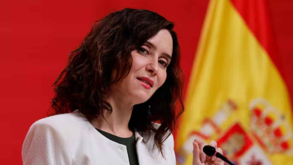 Ayuso durante el anuncio de la beca de Educación Infantil para familias