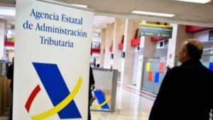 La deducción de hasta 2.550 euros que Hacienda aplica a quienes conviven con sus mayores