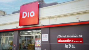 DIA necesita cubrir 98 vacantes en España para tiendas, almacén y oficinas: sueldos según convenio