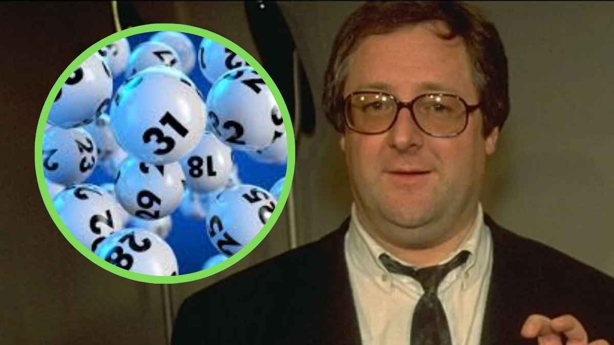 Hombre con gafas junto a bolas de lotería, imagen representativa de un ganador que perdió su fortuna