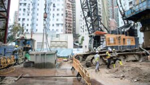 España necesita 700.000 trabajadores en la construcción y los jóvenes apenas llegan al 5 por ciento: Santiago, 22 años, es uno de ellos