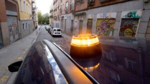La DGT alerta sobre balizas V16 que parecen legales: muchos conductores se llevarán una sorpresa