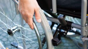 La Seguridad Social fija un criterio definitivo: impedirá mantener la pensión de incapacidad si estás en esta situación