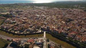 Cualquier persona que compre en tiendas de Burriana puede ganar 6 premios por valor de 1.250 euros en Navidad y Reyes