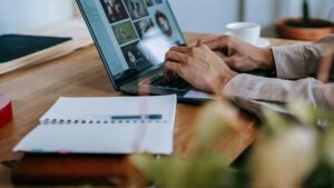 El TS confirma el despido de un empleado tras once registros en casa sin prestar servicios en régimen de teletrabajo