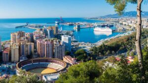 CaixaBank necesita vender este piso de 55 metros cuadrados en Málaga: 3 dormitorios y baño por 84.900 euros