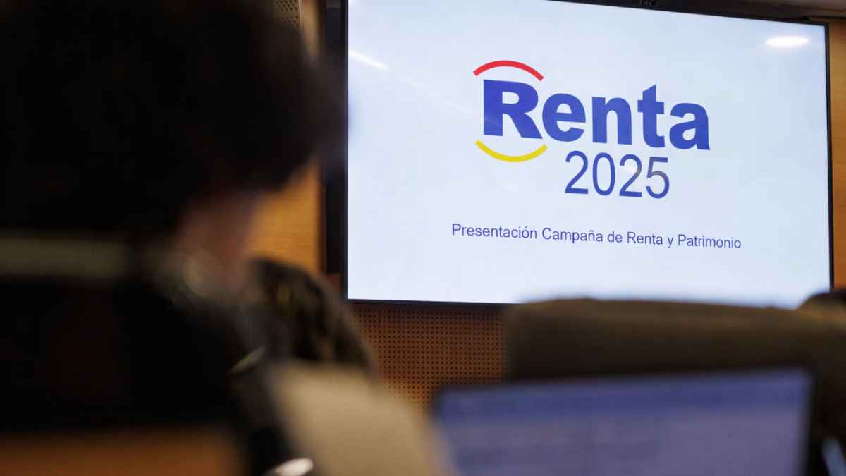 Pantalla de la campaña de la Renta 2025 durante una presentación oficial en España