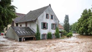 Andalucía eleva el plan de emergencias a nivel 2 y moviliza a la UME y al Infoca: lluvias que pueden dejar en dos días todo lo que suele llover en un año