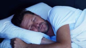 Cobrar 5.000 euros por no levantarse de la cama durante diez días: se buscan a 10 personas desde hoy