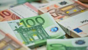 Cobrar más por tu despido puede salir caro: el Supremo avala que el exceso cuente como renta para el subsidio del SEPE