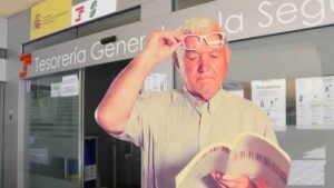 La pensión a los 61 años no es automática: el INSS exige estos dos requisitos además de los años cotizados