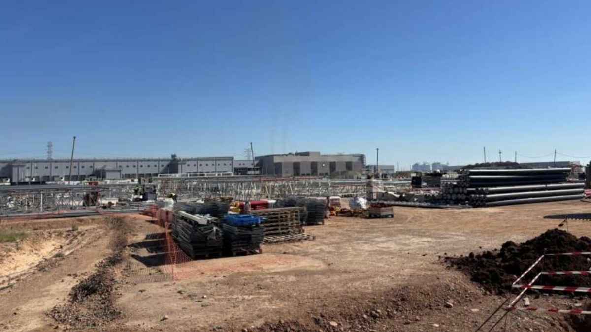 Centro logístico de Inditex en construcción en Parc Sagunt donde Amancio Ortega levanta un gran centro de distribución de calzado