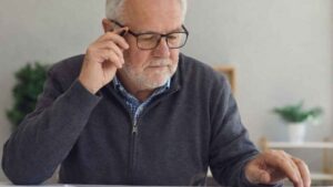 Felicísimo, autónomo de 71 años, se queda sin pensión de jubilación por no saldar su deuda con la Seguridad Social de 13.903,14 euros