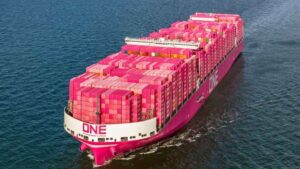 El coloso del mar de 400 metros de largo y 61 de ancho logra en 2025 un récord de transporte: el barco más grande del mundo lleva 22.233 contenedores en un solo viaje