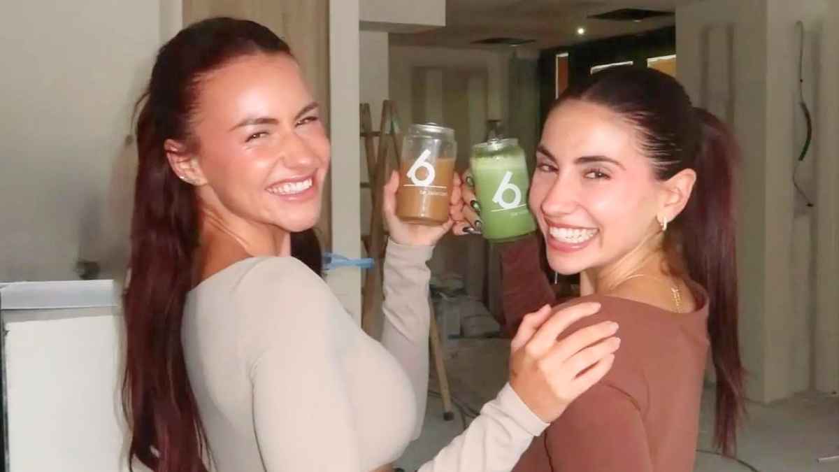 Dos emprendedoras brindan con café y matcha en su cafetería con estudio de pilates en Andorra