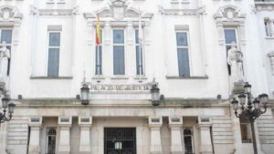 El TSXG da la razón a una madre y reconoce el subsidio de mayores de 52 años tras años sin estar inscrita