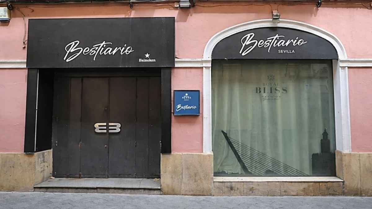 Entrada de Bestiario, histórica discoteca de Sevilla que ya tiene fecha de cierre