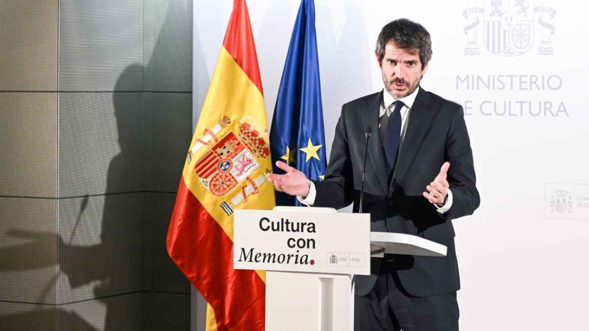 Ministro en un acto del Ministerio de Cultura durante la convocatoria de las becas CULTUREX para prácticas internacionales