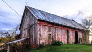 De la ilusión por comprar una casa por 136.000 euros al calvario en los juzgados por un antiguo cobertizo agrícola