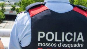Deniegan la incapacidad permanente a un mosso d’esquadra que alegó problemas para agarrar el arma