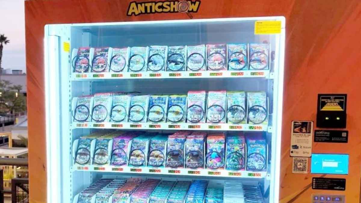Máquina expendedora de cartas Pokémon de AnticShow en Terrassa