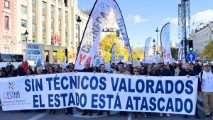 Nueva protesta en Hacienda durante la Renta 2025 con concentración, paros parciales y huelga general el 8 de junio