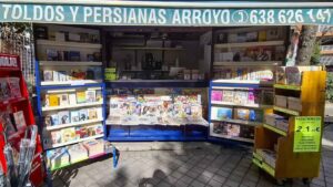 Invierten sus ahorros en un quiosco en Arganzuela para dar empleo a personas en riesgo de exclusión