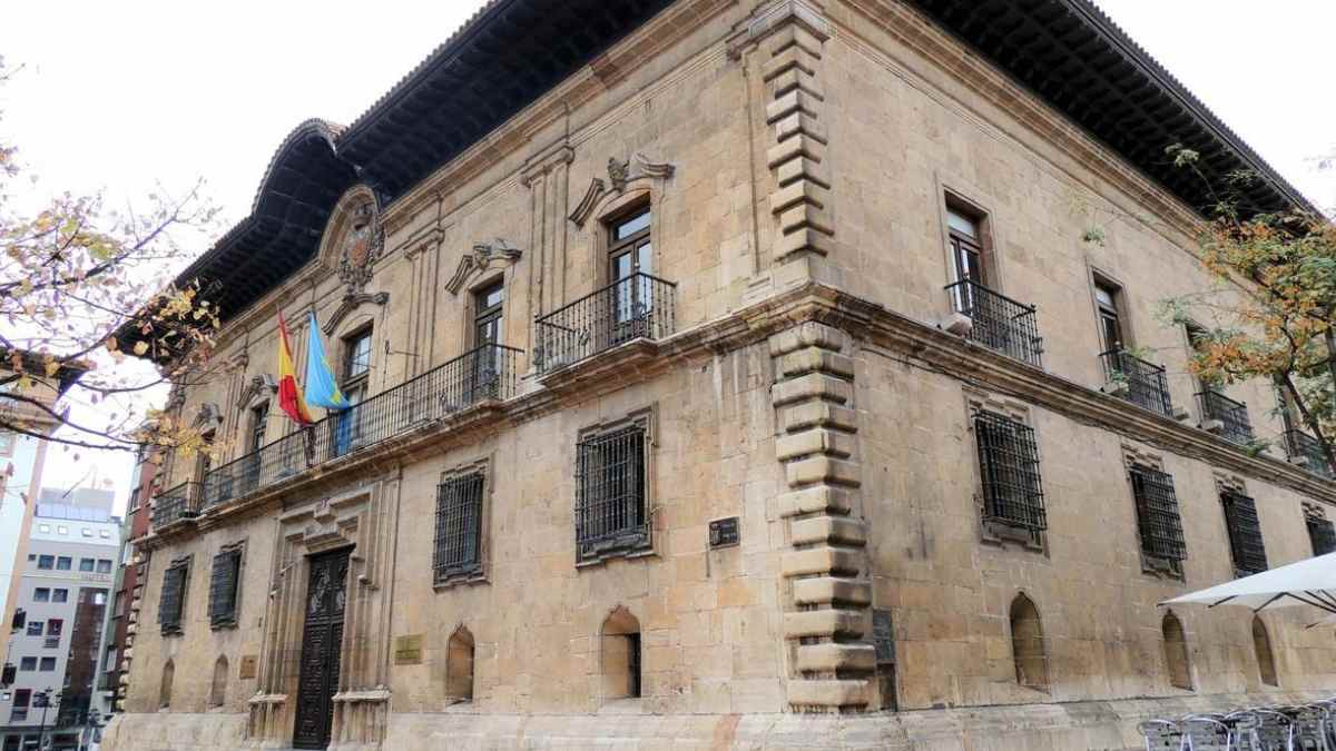 Tribunal Superior de Justicia de Asturias donde se reconoce indemnización por abuso de temporalidad a trabajadora