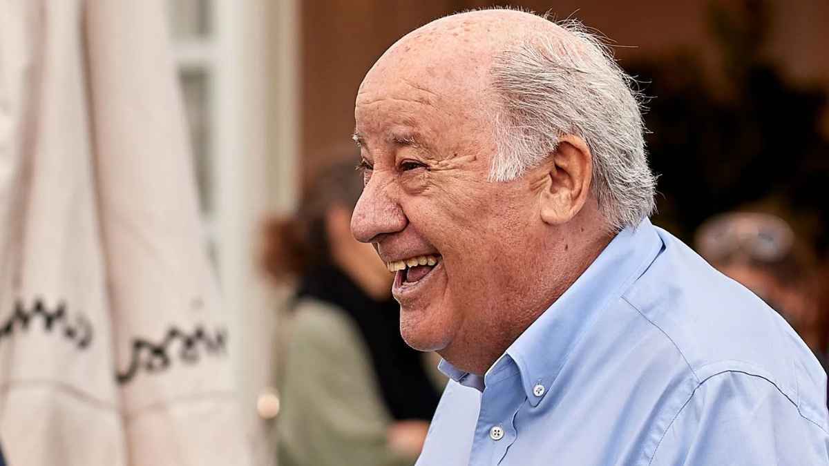 Amancio Ortega, fundador de Inditex, vinculado a su imperio inmobiliario más allá de Zara