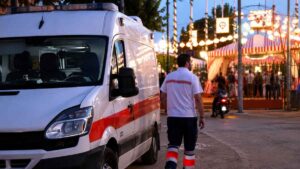 Un conductor de ambulancia abandona su puesto para feria a recoger unas llaves y acaba suspendido 45 días de empleo y sueldo