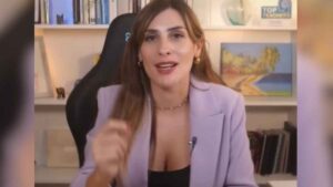 La experta Elizabeth Wakefield desvela por qué mezclar ahorro y gastos diarios es un grave error financiero