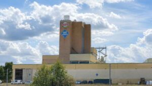 La histórica planta de jabones Lagarto dice adiós tras más de 50 años en Zaragoza y deja a 30 trabajadores afectados