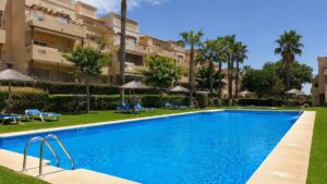 No usar la piscina comunitaria puede ser motivo para no pagar su mantenimiento en estos casos, según la Ley de Propiedad Horizontal