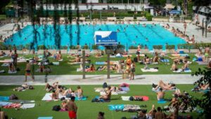 Es oficial: Madrid confirma la apertura de sus piscinas municipales con precios desde 0 euros y actividades gratis