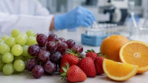 Europa pone el foco en las uvas, las fresas y las naranjas por su presencia de residuos de pesticidas