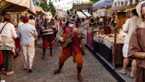 La feria medieval que revive el comercio de la Edad Media con puestos, teatro y espectáculos de fuego desde el 22 de julio de 2026