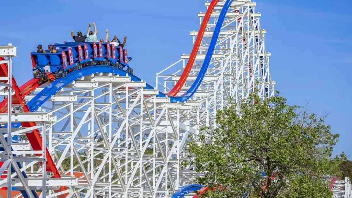 Montaña rusa de Fun Spot America Atlanta, el parque de atracciones que cerrará tras 36 años de actividad.