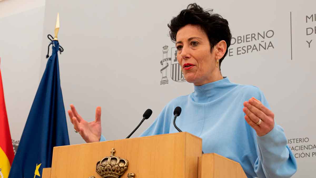 Representante del Gobierno durante la presentación de la nueva baja laboral con el 100% del salario para donantes de órganos y tejidos