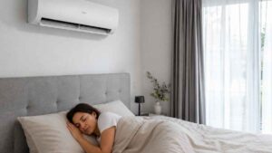 Dormir con el aire acondicionado encendido puede costar cerca de un euro si se cumplen estas condiciones