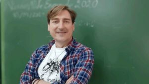 El mejor docente de España reclama una educación más práctica y cuestiona el modelo bilingüe en los colegios