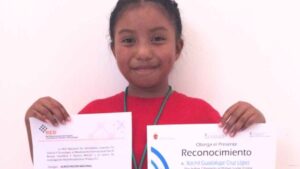 Un niña con solo 8 años crea un calentador solar para ayudar a familias con pocos recursos